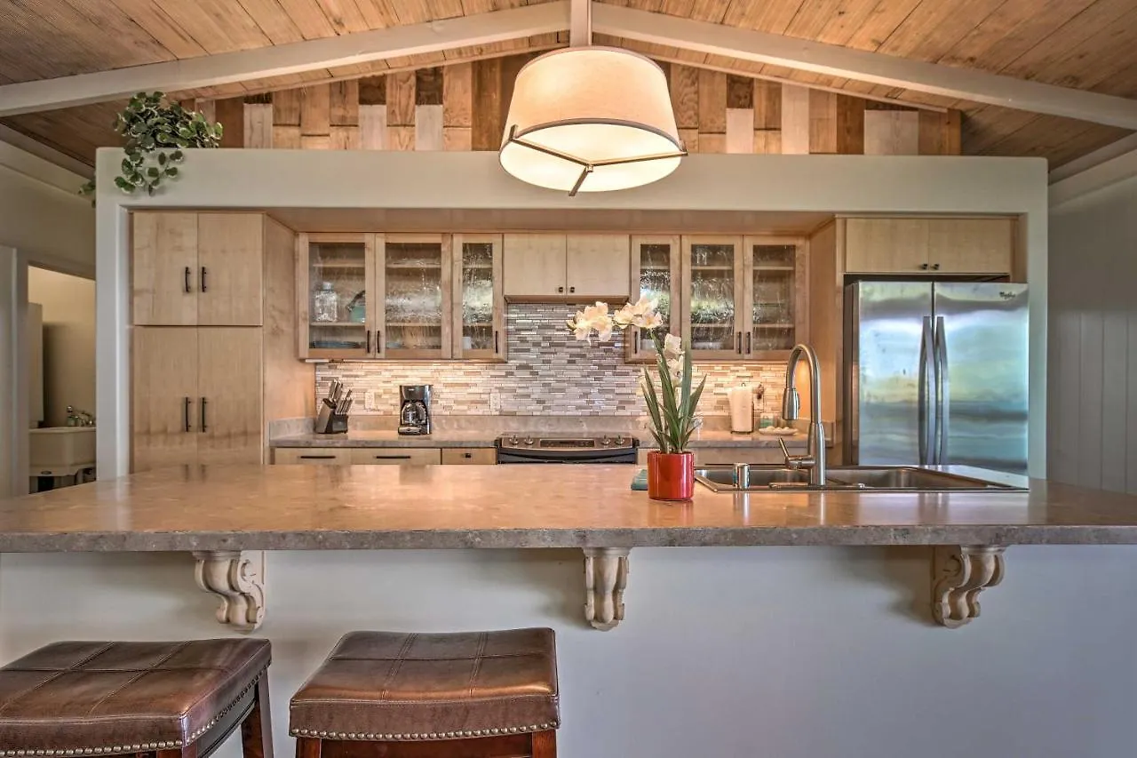 Oceanfront Kona Home With Beach Access And Views! Kailua-Kona Vakantiehuis