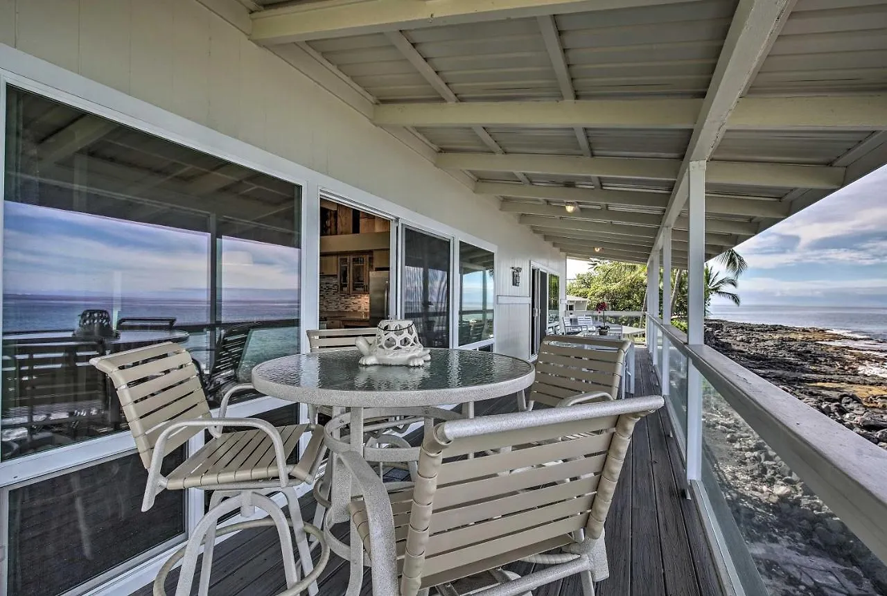 Oceanfront Kona Home With Beach Access And Views! Kailua-Kona 0*,  Verenigde Staten